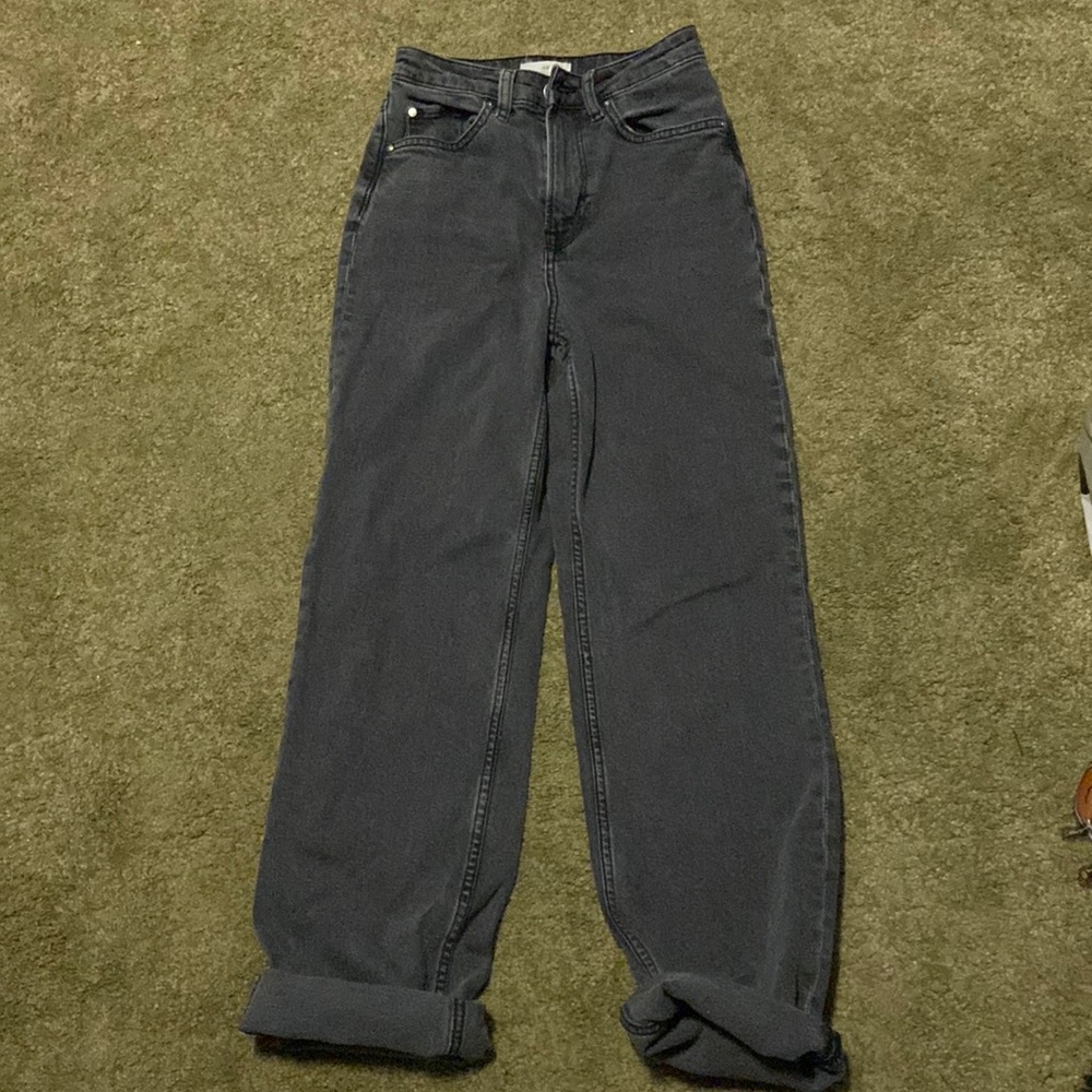 Cute grey jeans from H&M!